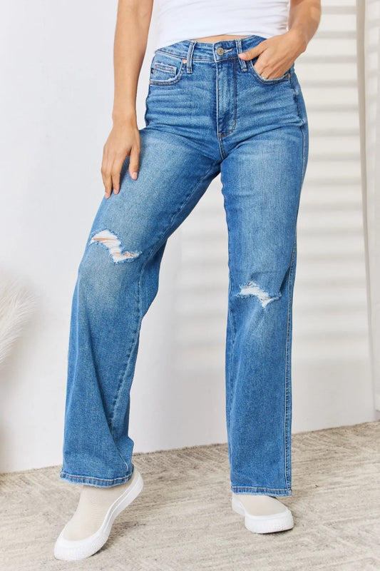 Model wearing Judy Blue high-waist distressed straight-leg jeans.