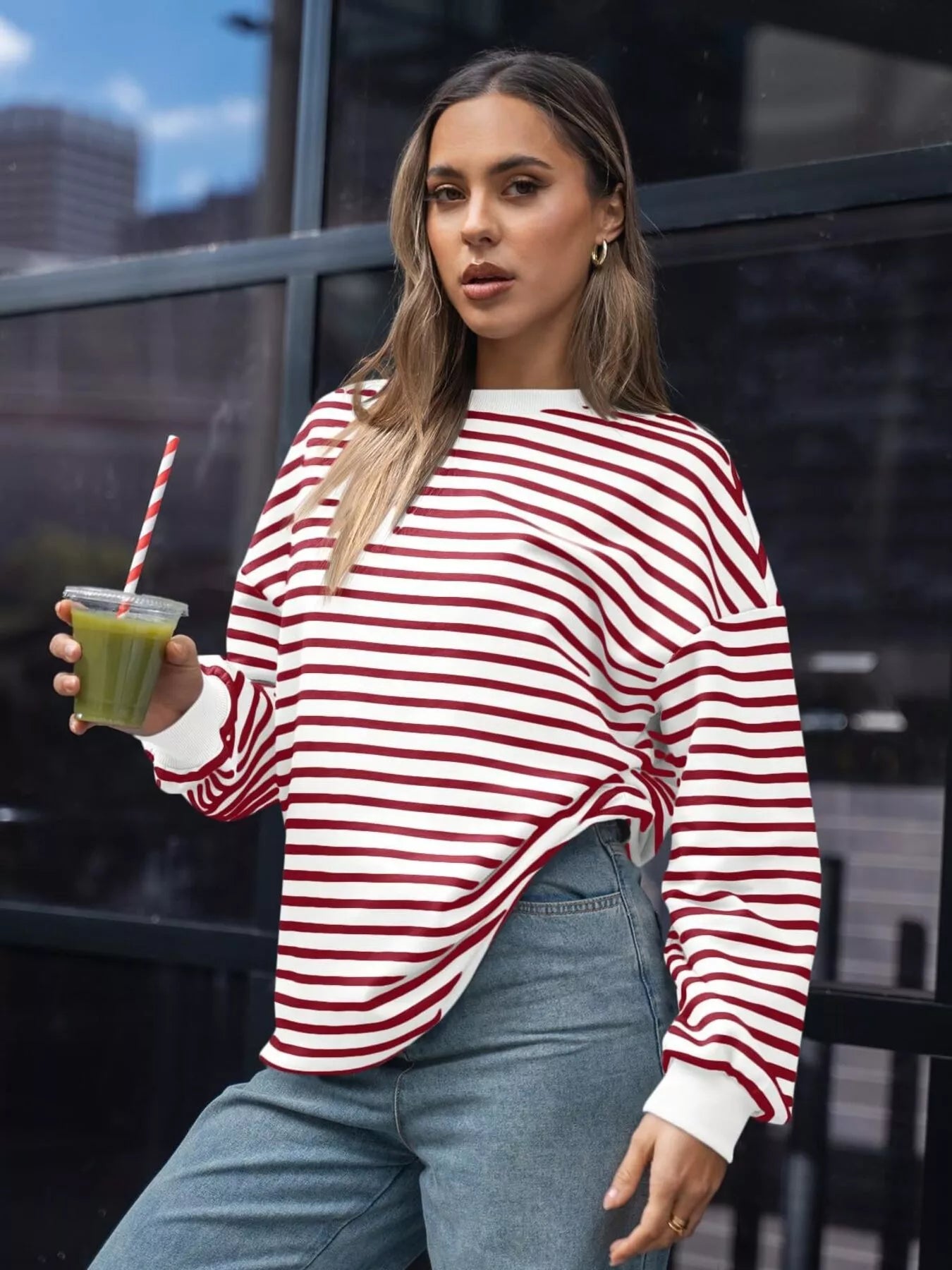 Oversized sweatshirt with horizontal stripes in a rayon blend fabric and long sleeves
