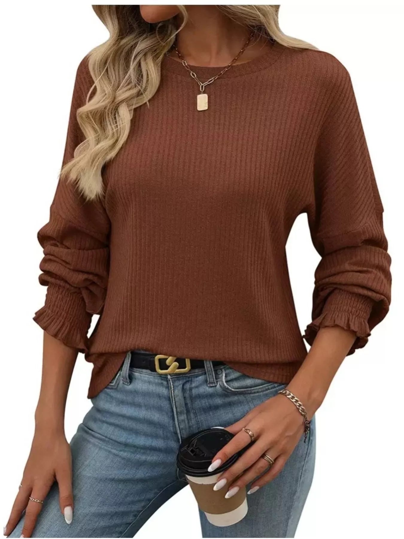 Ribbed long sleeve t-shirt in a stretchy polyester blend with a fitted design.