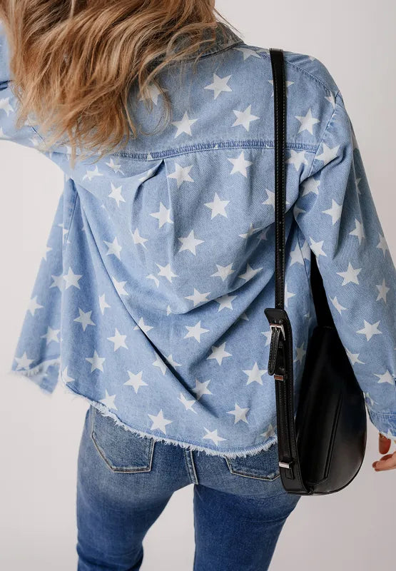 Raw hem denim top with a star collar, made of cotton blend fabric.