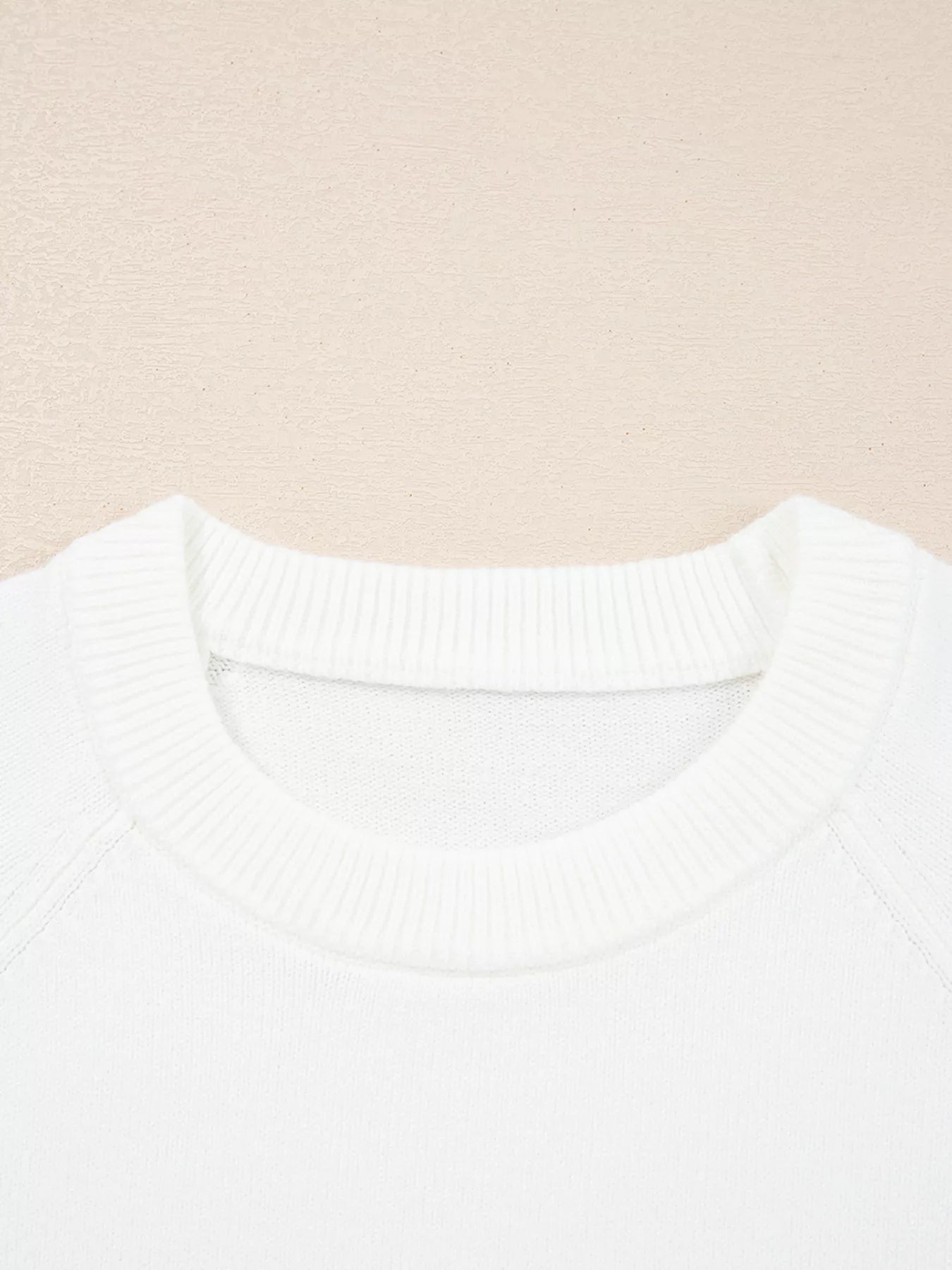 Trendsi MERRY Christmas sweater with raglan sleeves and a subtle poodle motif in soft viscose blend
