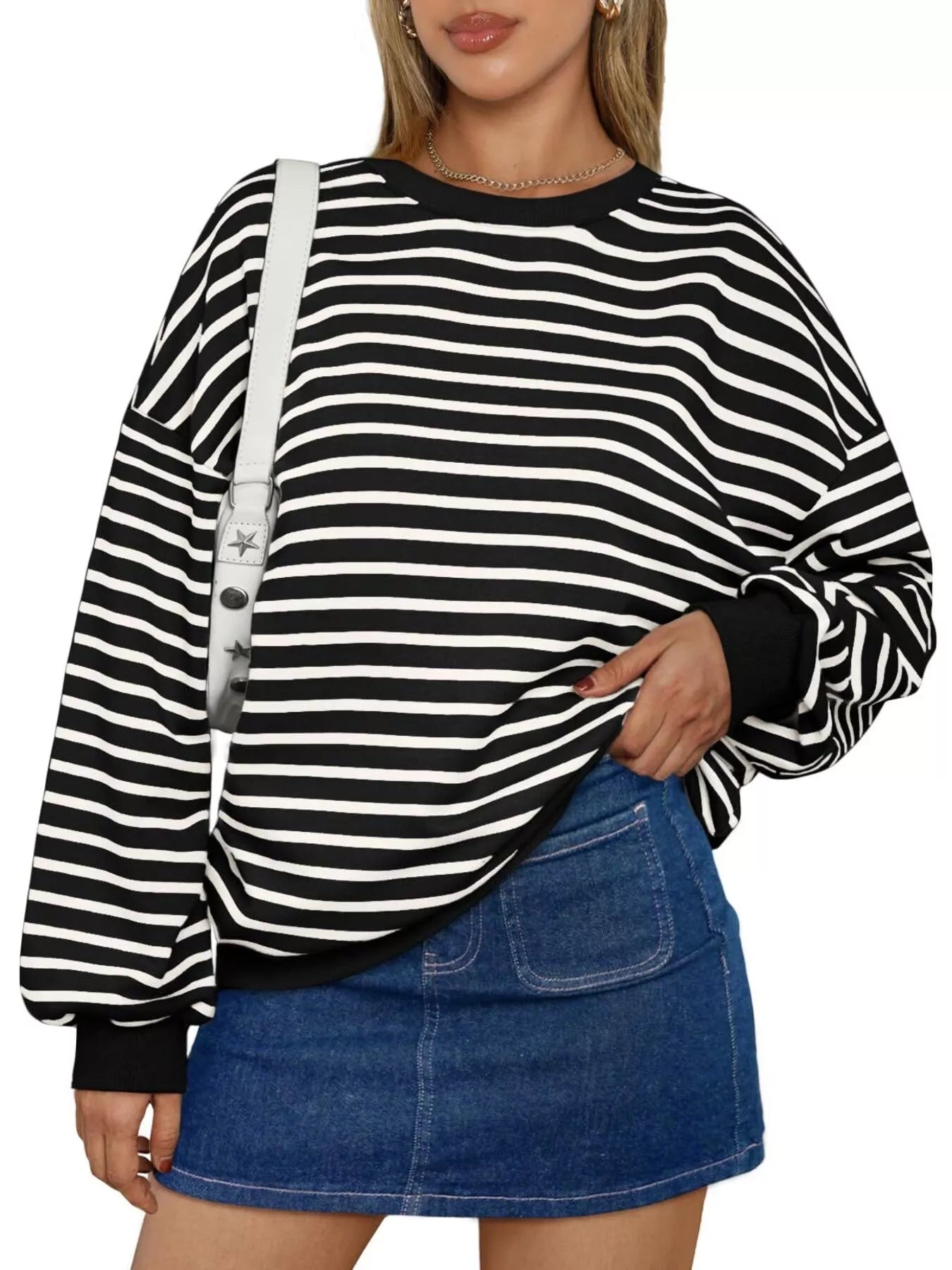 Oversized sweatshirt with horizontal stripes in a rayon blend fabric and long sleeves