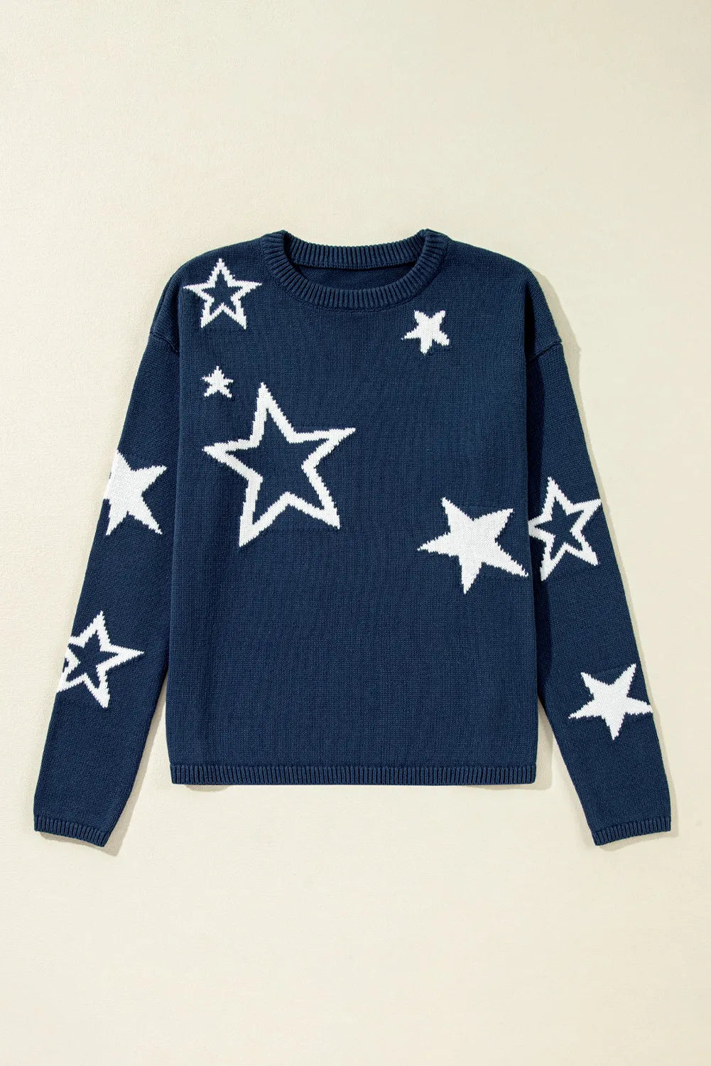 Cotton long sleeve sweater with star design in a basic, slightly stretchy fit