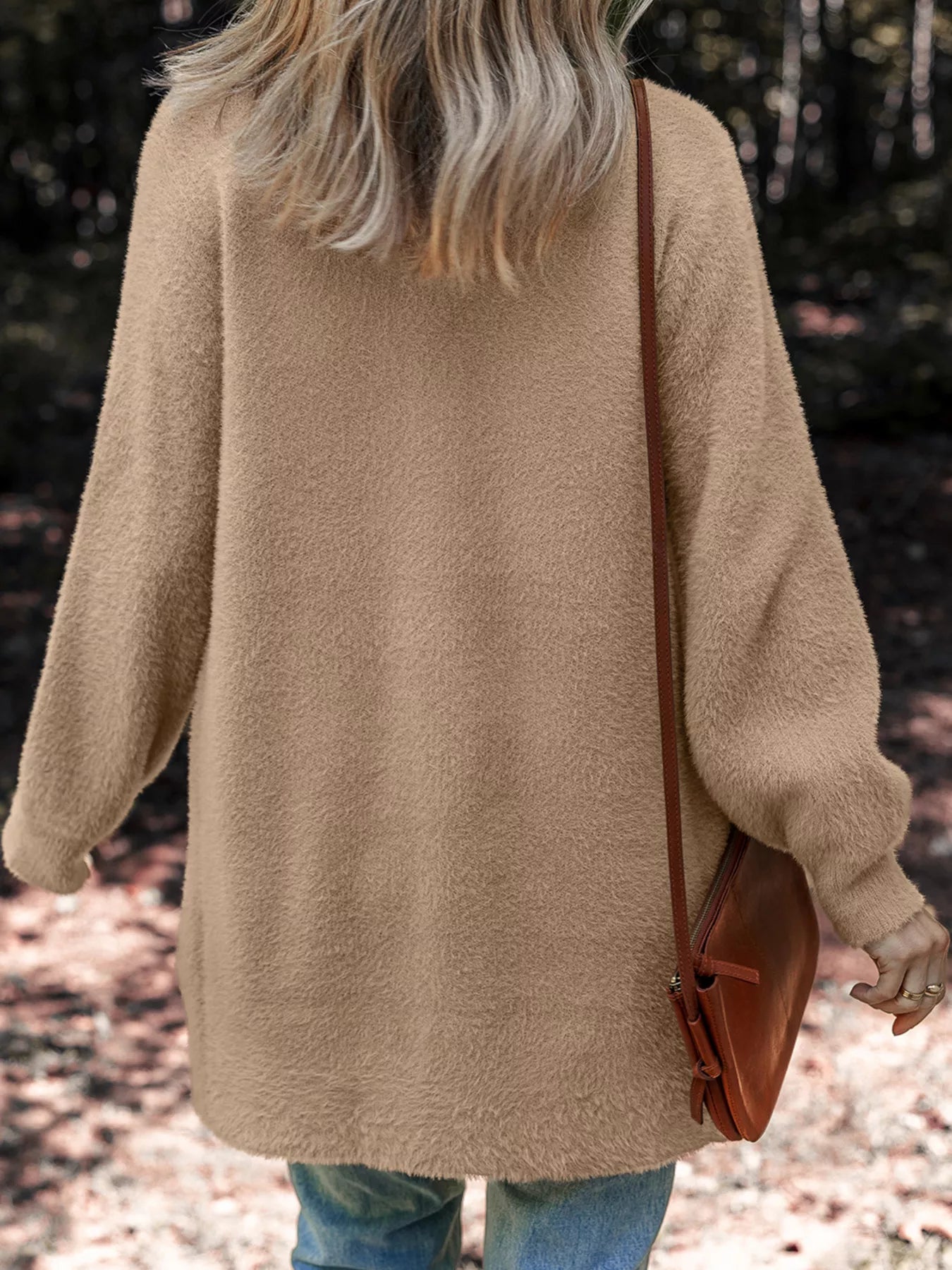 Buttoned fuzzy cardigan with pockets in soft viscose blend and relaxed fit