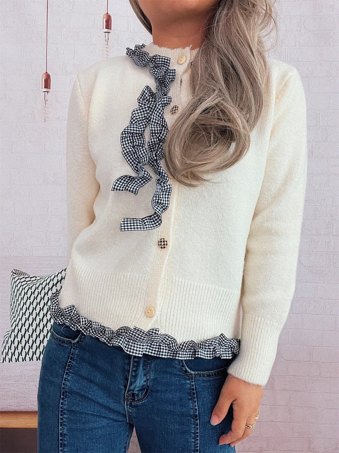 Lightweight gingham cardigan with ruffle trim and buttons, made of stretchy polyester fabric