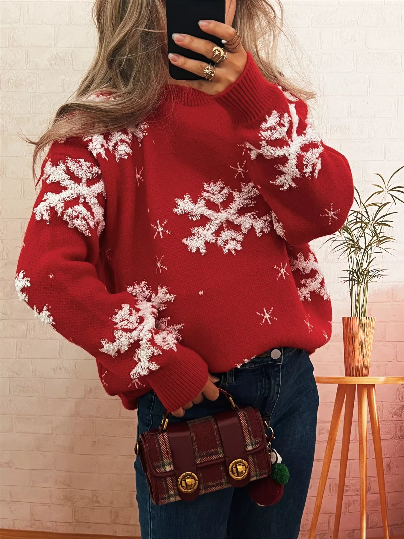 Trendsi snowflake sweater with ribbed hem and long sleeves in white polyester fabric
