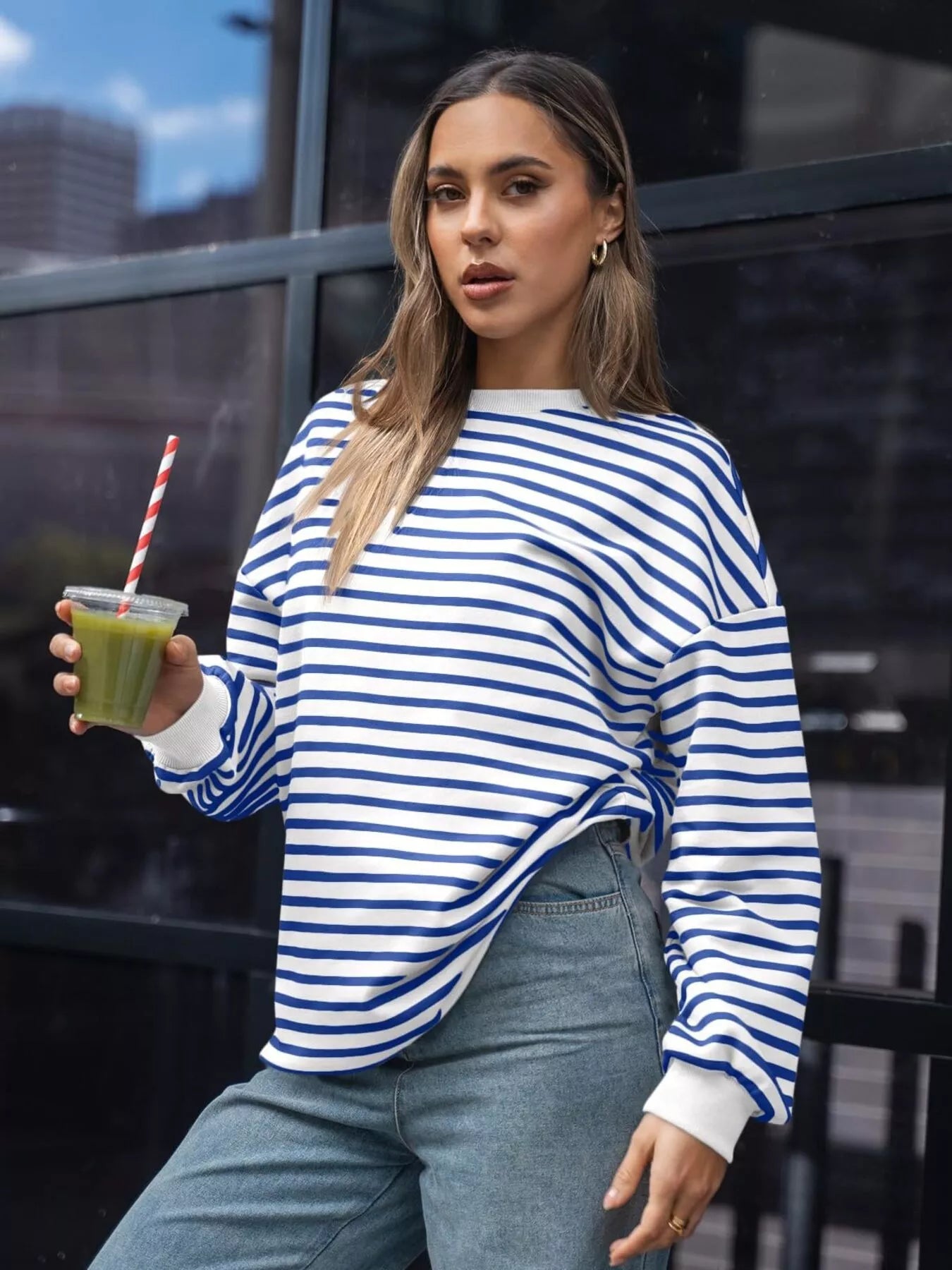 Oversized striped sweatshirt in a rayon blend with a slightly stretchy fabric.