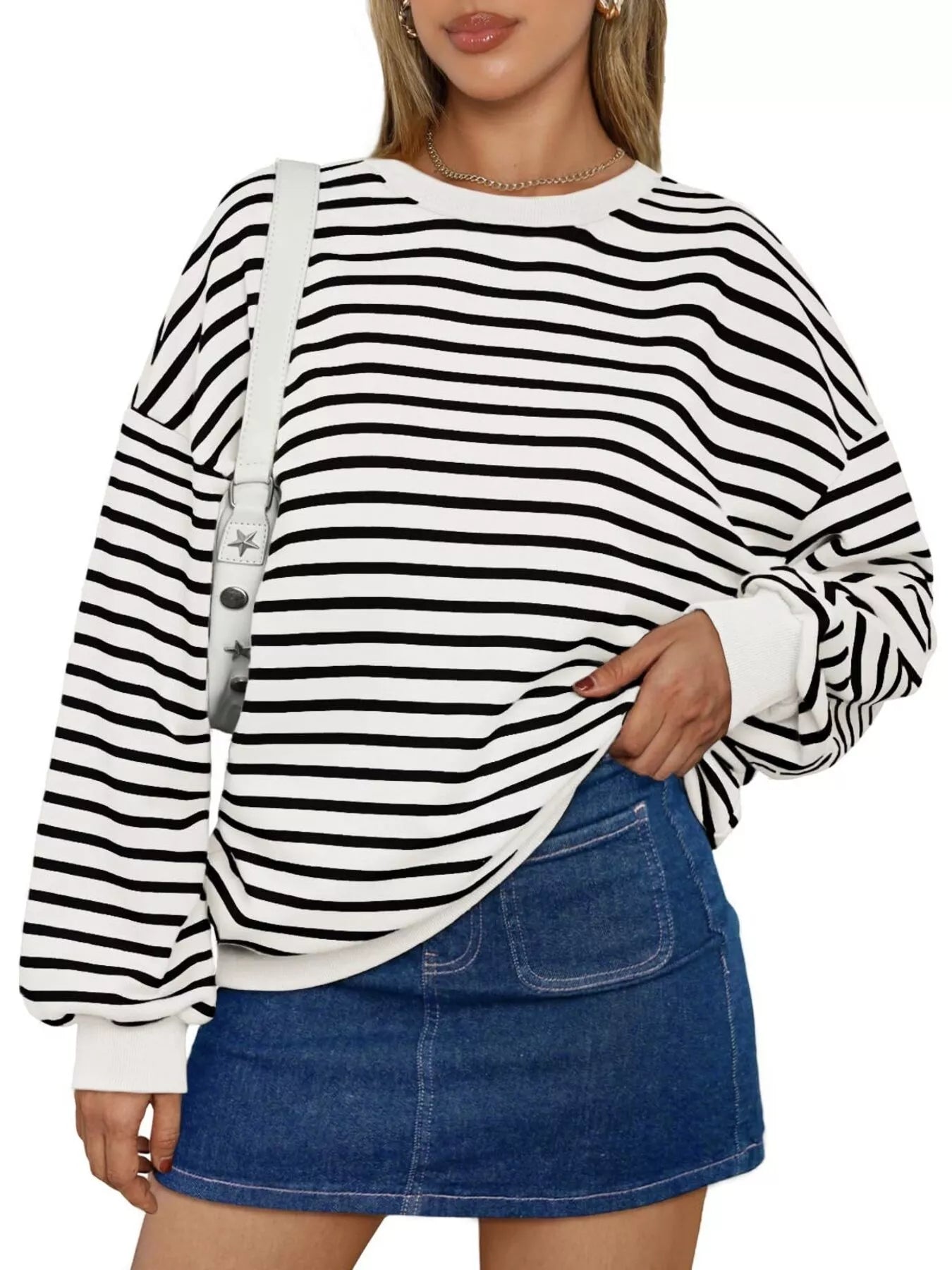 Oversized striped sweatshirt in rayon blend with long sleeves and relaxed fit
