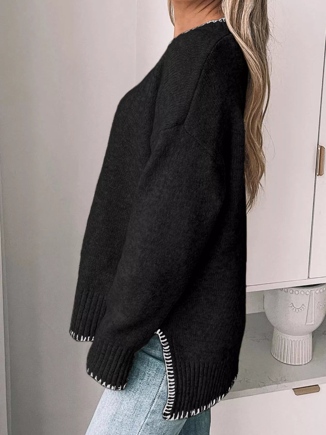 Lightweight round neck sweater with contrast trim and slight stretch in a viscose blend.