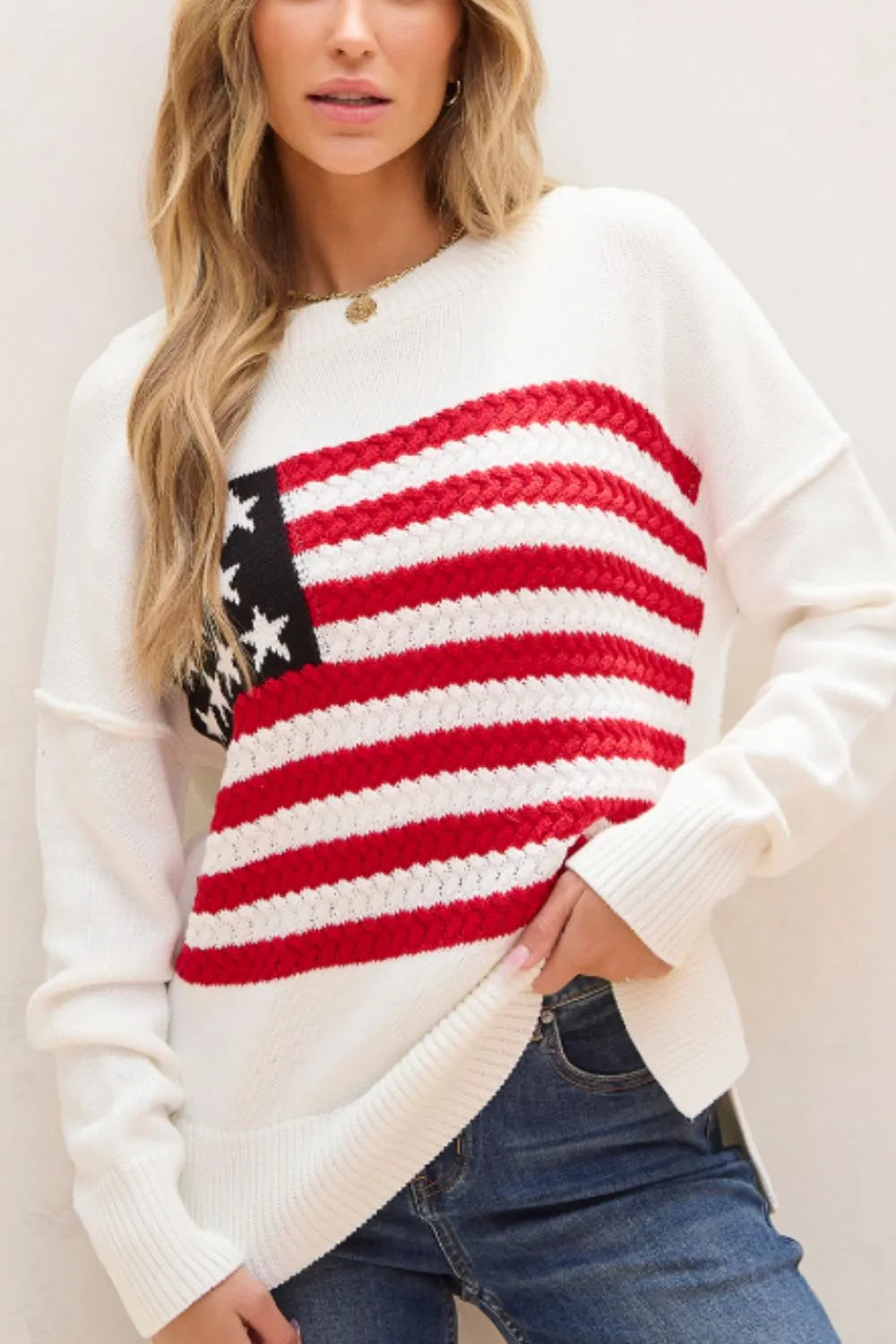 Sweater with US flag design, side slit, drop shoulder, made of acrylic cotton blend.