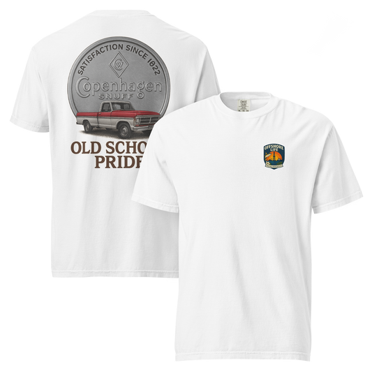 Heavyweight cotton t-shirt in relaxed fit with a double-needle stitched collar and hems.