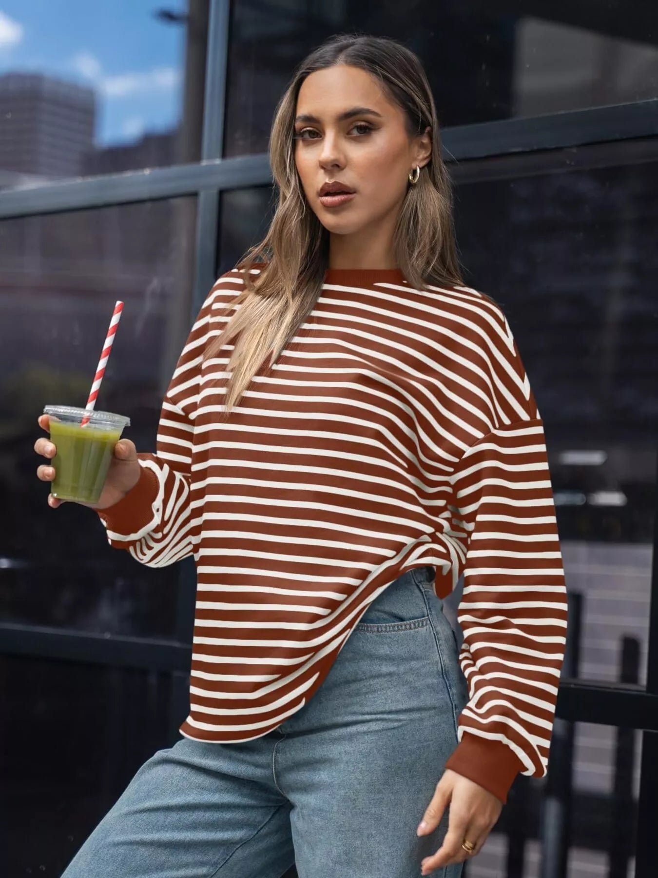 Oversized striped sweatshirt in a rayon blend with a slightly stretchy fabric.